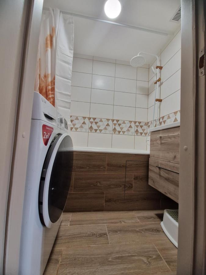 Apartamentai Sukileliu Pr. Каунас Екстериор снимка
